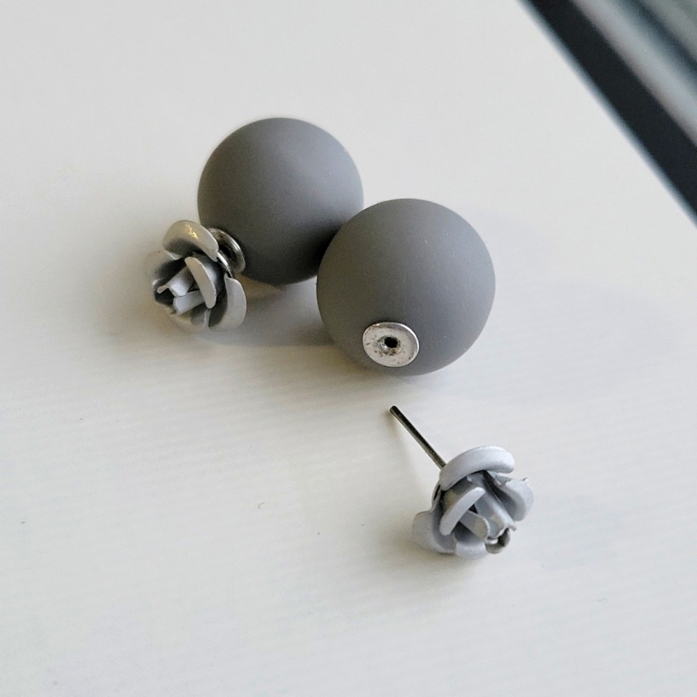 Rose earrings